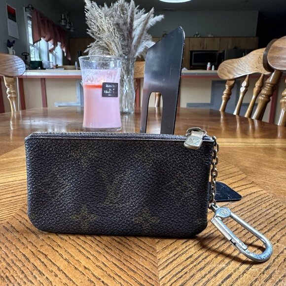 Louis Vuitton Handbags - 💯 Authentic Louis Vuitton Monogram Key ChainW/Hook